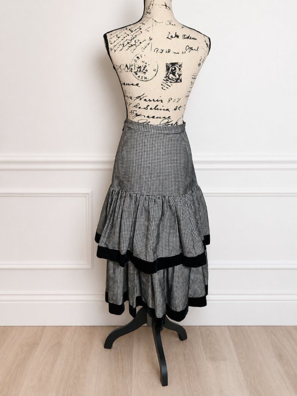 Vintage Bleu Blanc Rouge Houndstooth Tiered Midi Skirt Size 40 Black White Ruffl - Picture 8 of 13
